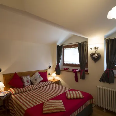 Ξενοδοχείο με διαμερίσματα Blumental Gressoney-Saint-Jean